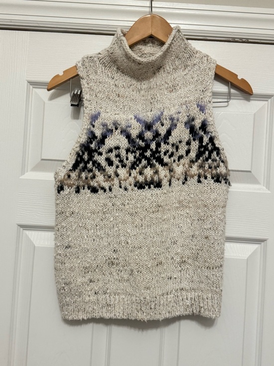 Pilcro Sweaters - Pilcro Anthropologie Fair Isle Mock Neck Sweater Vest. Women’s Small.